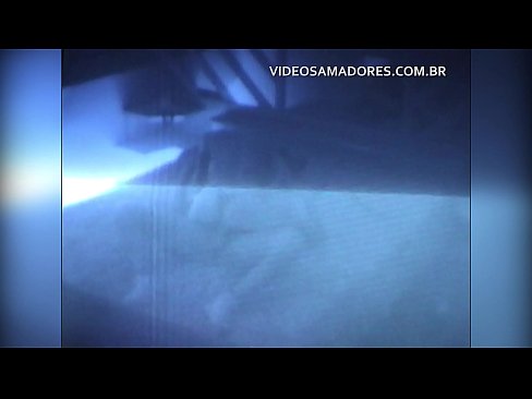 ❤️ 丈夫拍下妻子与邻居做爱的画面，发现他是个绿帽子 Porn video